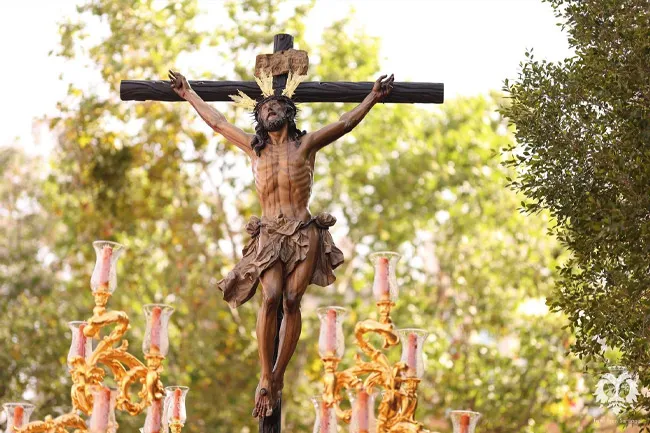 hermandad del cachorro sevilla viernes santo