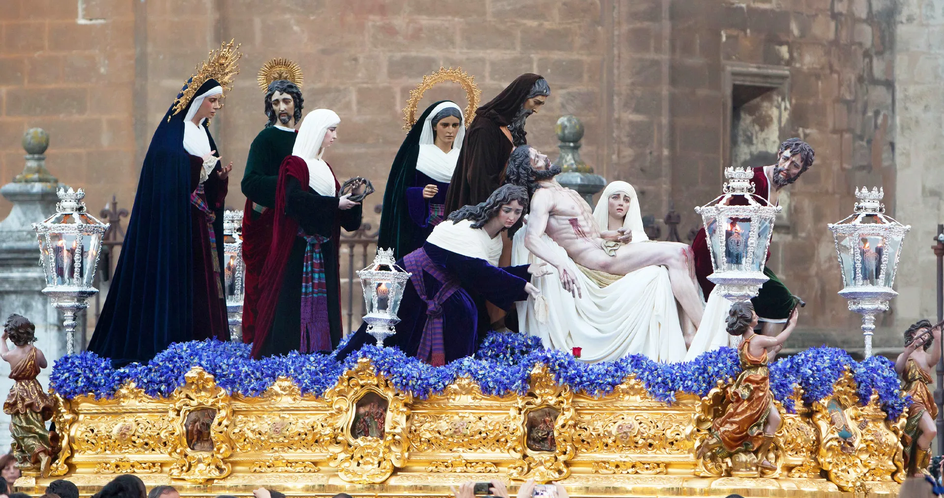 hermandad santa marta sevilla lunes santo