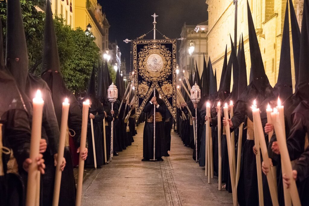 nazarenos hermandad del gran poder la madruga